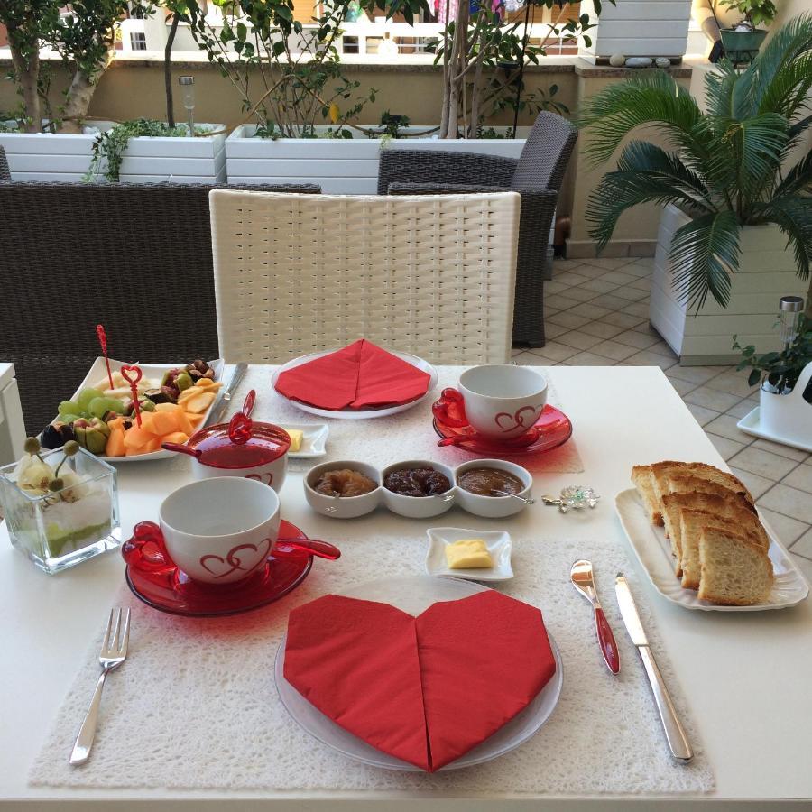 B&B Borgo Marina บอร์ดิเกรา ภายนอก รูปภาพ